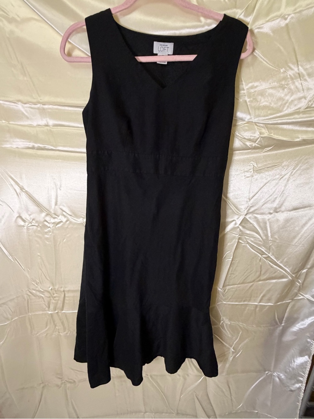 Ann Taylor LOFT Women’s Size 6 Black Linen Blend V Neck Fit Flare Midi Dress